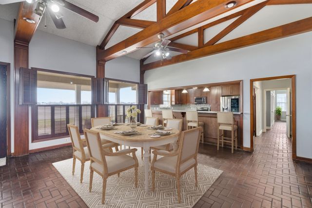 2935 W Fm 1462, Rosharon, TX 77583