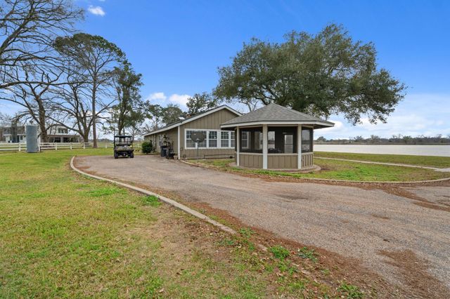 2935 W Fm 1462, Rosharon, TX 77583