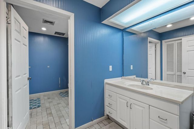 2935 W Fm 1462, Rosharon, TX 77583