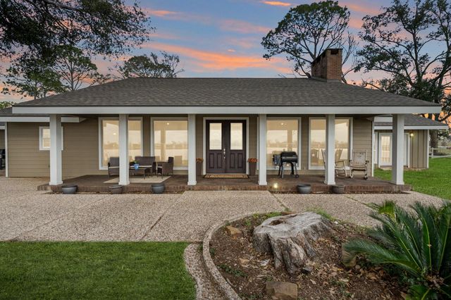 2935 W Fm 1462, Rosharon, TX 77583