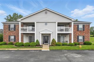 9 Berview Circle H, St Louis, MO 63129