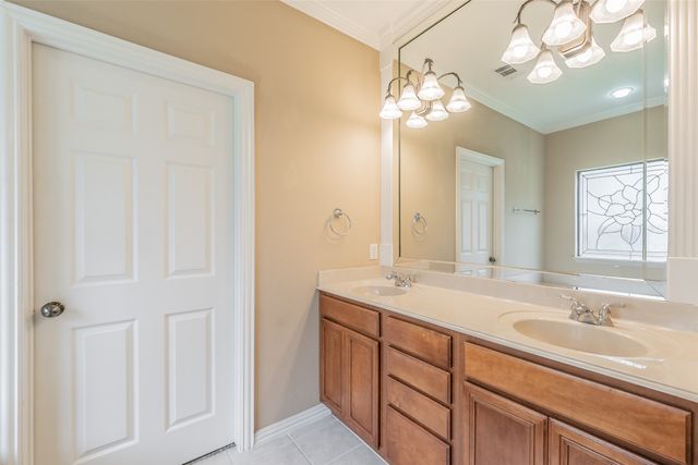 2728 Park Place, Burleson, TX 76028
