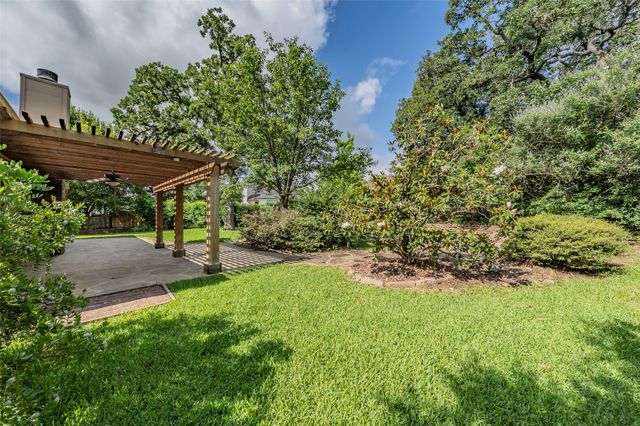2728 Park Place, Burleson, TX 76028