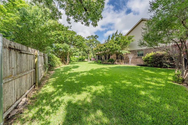 2728 Park Place, Burleson, TX 76028