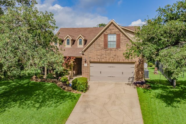 2728 Park Place, Burleson, TX 76028