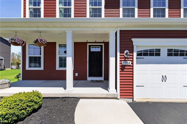 5984 Ivory Drive, Farmington, NY 14425
