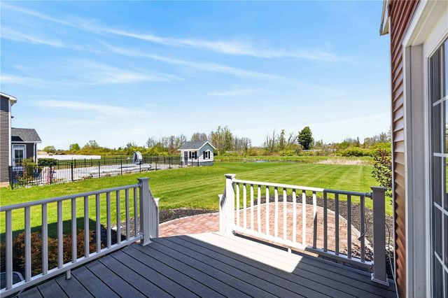 5984 Ivory Drive, Farmington, NY 14425