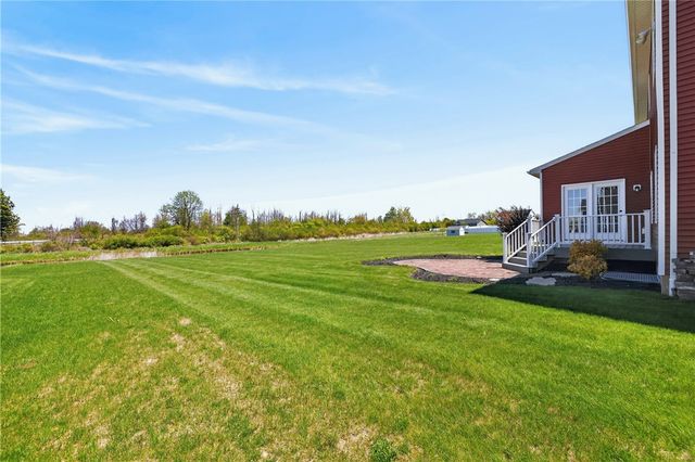 5984 Ivory Drive, Farmington, NY 14425