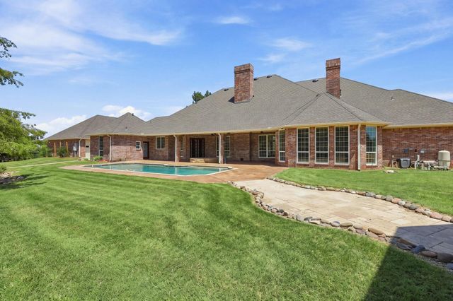 8295 Mountain View Road, Aubrey, TX 76227