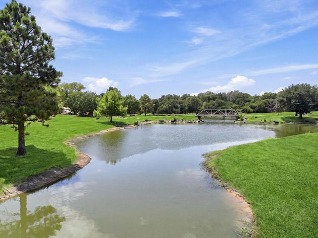 8295 Mountain View Road, Aubrey, TX 76227