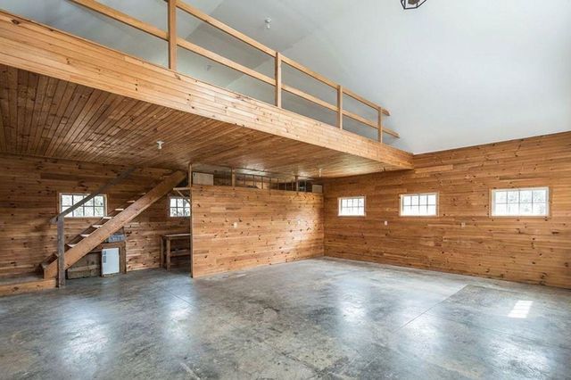 23 Stonewall Lane, Dorset, VT 05251