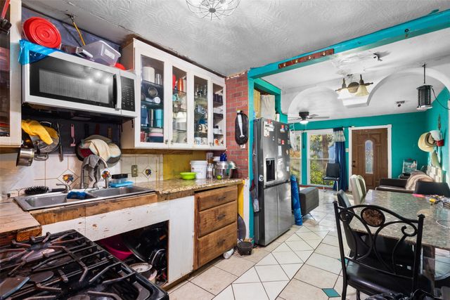 833 Dent Street, Garland, TX 75040