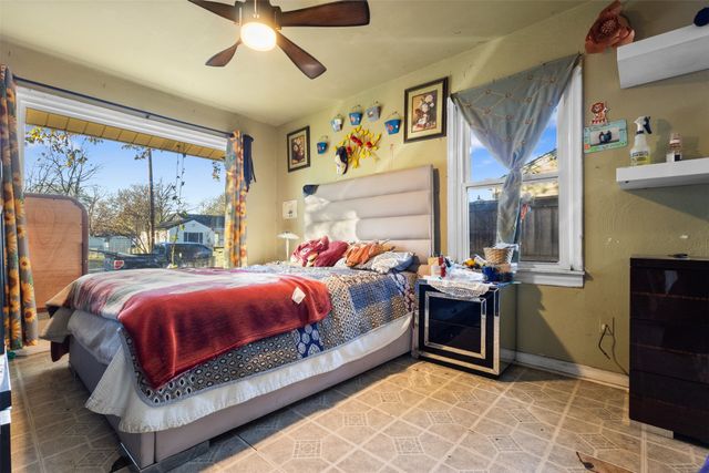 833 Dent Street, Garland, TX 75040