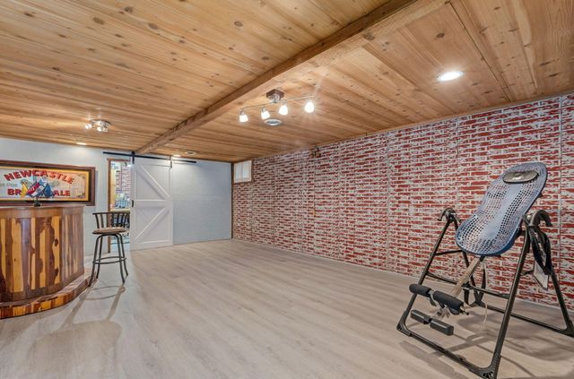 5211 S Timberlake Drive, Springfield, MO 65804