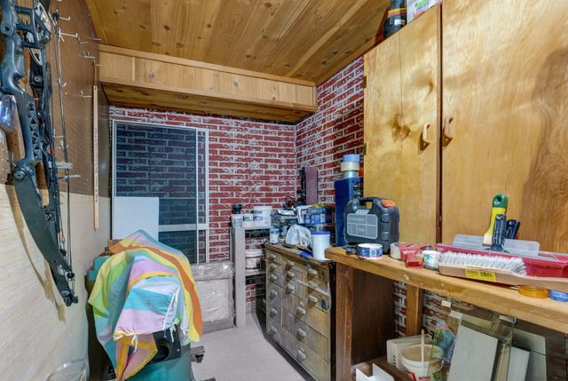 5211 S Timberlake Drive, Springfield, MO 65804