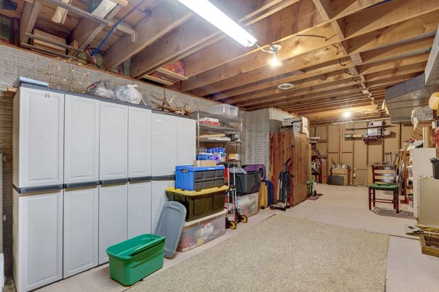 5211 S Timberlake Drive, Springfield, MO 65804