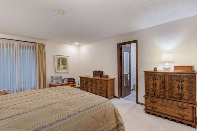 5211 S Timberlake Drive, Springfield, MO 65804