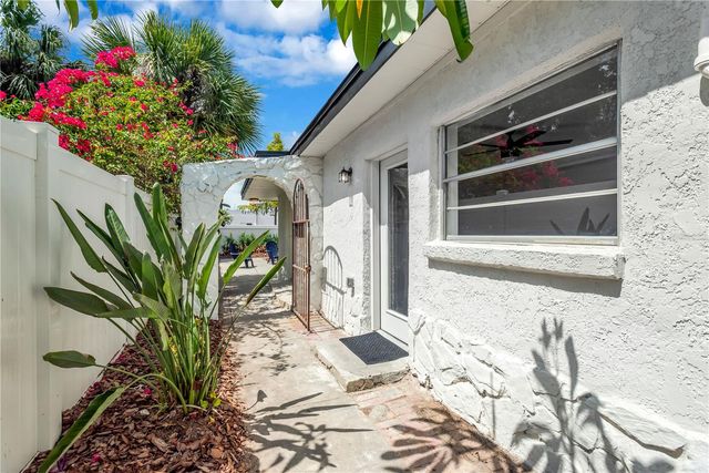 3903 W PALMETTO STREET, Tampa, FL 33607