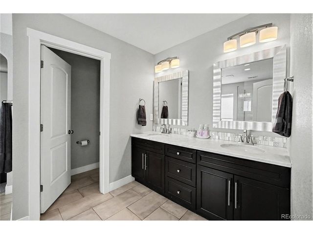 9985 W 32nd Ave, Wheat Ridge, CO 80033