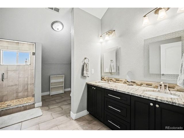 9985 W 32nd Ave, Wheat Ridge, CO 80033