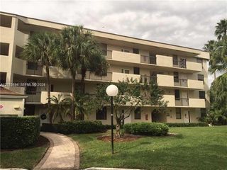 3100 NW 42 Ave D203, Coconut Creek, FL 33066