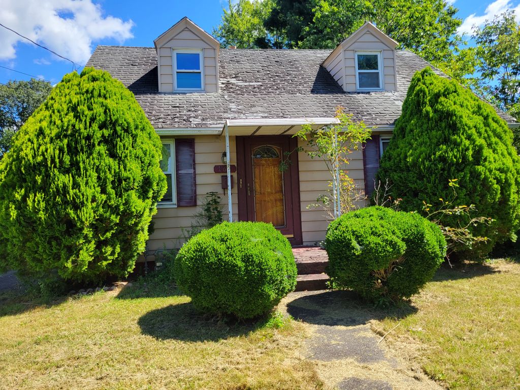 167 North Hoadley Street, Naugatuck, CT 06770
