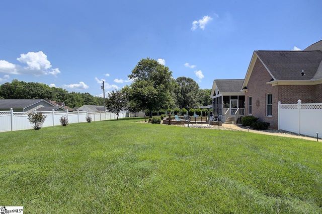 9 Montague Circle, Greenville, SC 29617