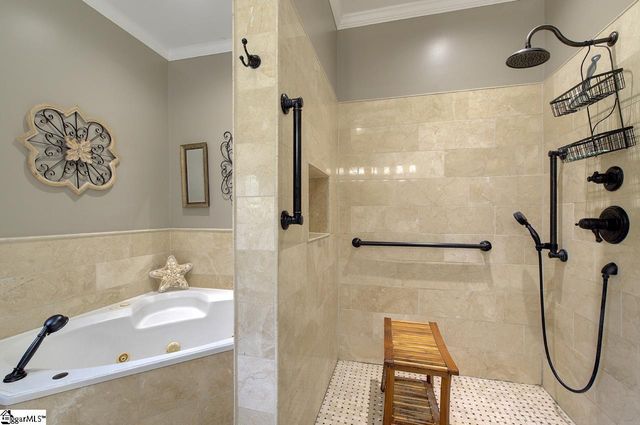 9 Montague Circle, Greenville, SC 29617