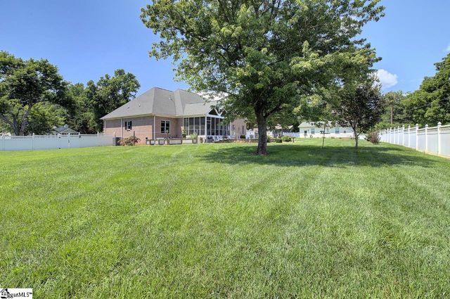 9 Montague Circle, Greenville, SC 29617