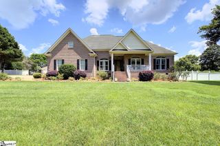 9 Montague Circle, Greenville, SC 29617
