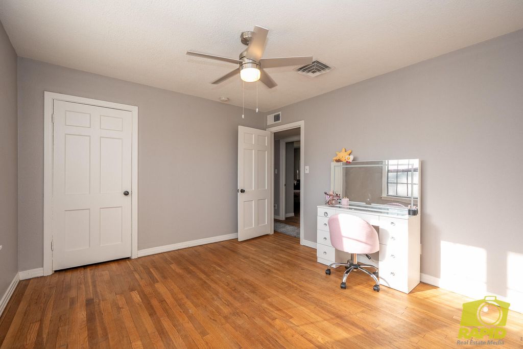 Image 20 of property listing at 210 Lipan Drive, San Angelo, TX 76903