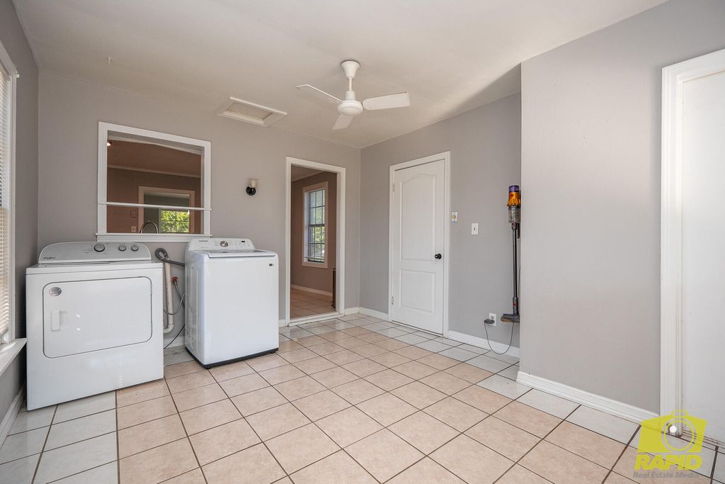 Image 26 of property listing at 210 Lipan Drive, San Angelo, TX 76903