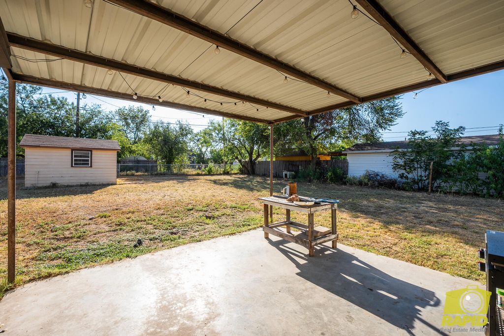 Image 27 of property listing at 210 Lipan Drive, San Angelo, TX 76903
