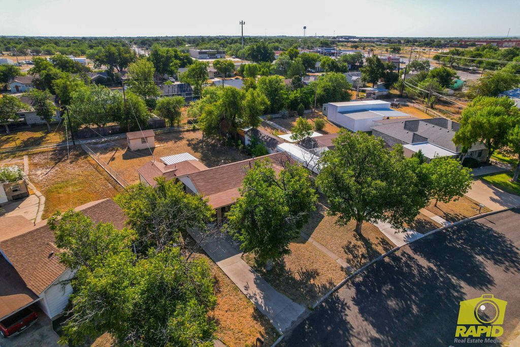 Image 34 of property listing at 210 Lipan Drive, San Angelo, TX 76903