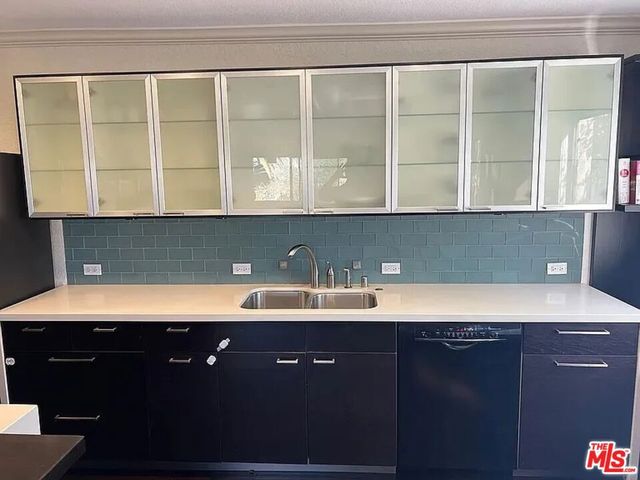 36 Breeze Avenue A, Venice, CA 90291