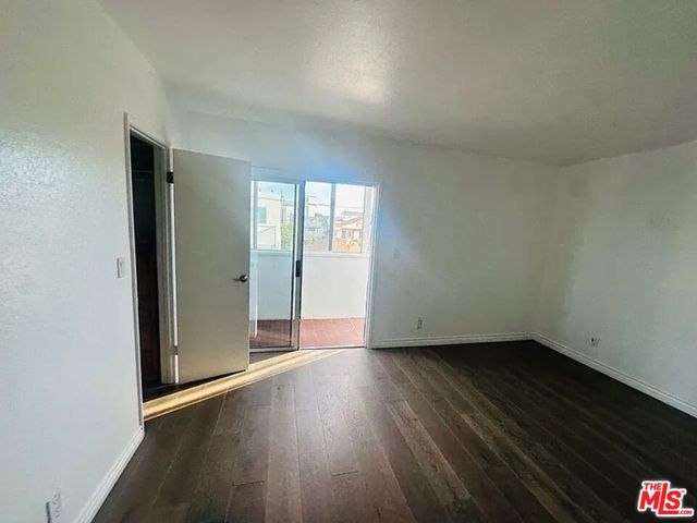 36 Breeze Avenue A, Venice, CA 90291