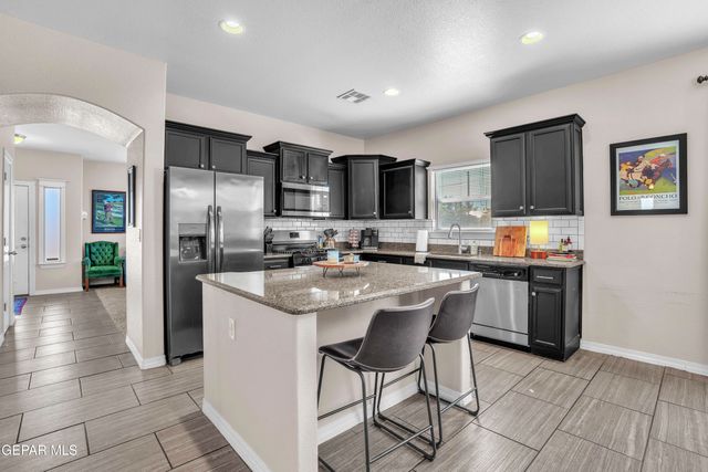 6541 GEYSER Drive, El Paso, TX 79932