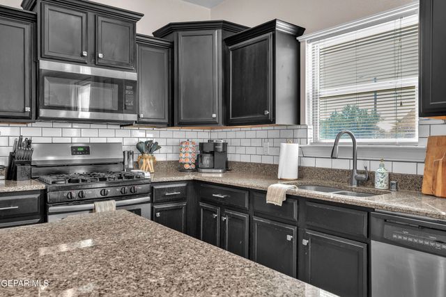 6541 GEYSER Drive, El Paso, TX 79932