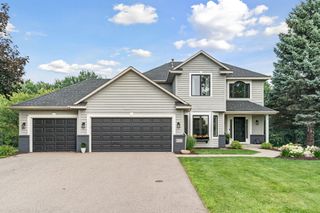 8525 Mission Hills Lane, Chanhassen, MN 55317