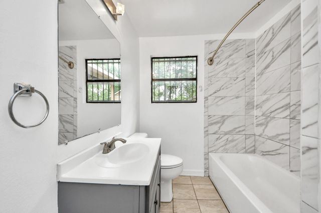 8830 Laura Koppe Road, Houston, TX 77078