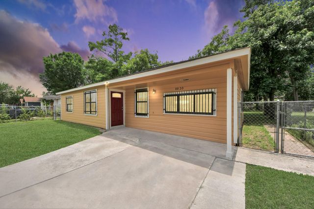 8830 Laura Koppe Road, Houston, TX 77078