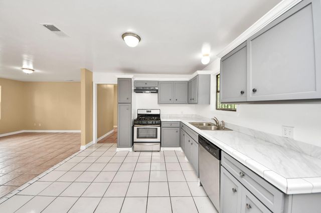 8830 Laura Koppe Road, Houston, TX 77078