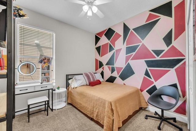 15721 OAKLEAF RUN DRIVE, Lithia, FL 33547