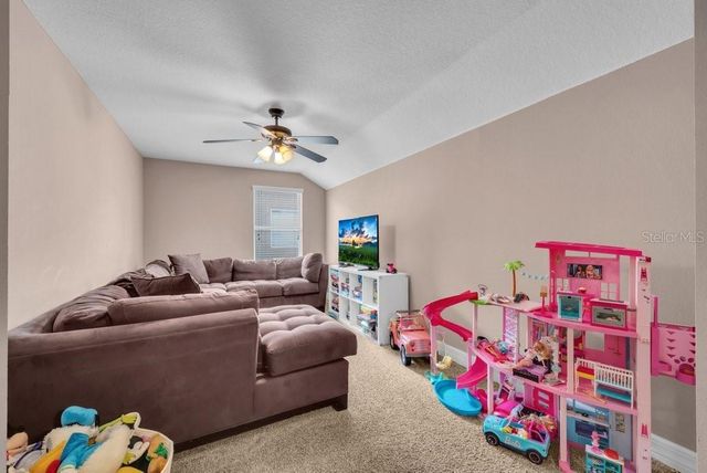 15721 OAKLEAF RUN DRIVE, Lithia, FL 33547