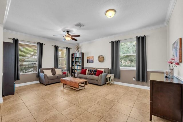 15721 OAKLEAF RUN DRIVE, Lithia, FL 33547