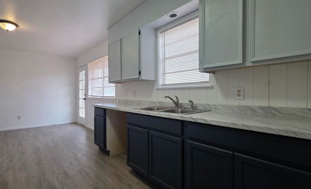 2307 78th Street, Lubbock, TX 79423