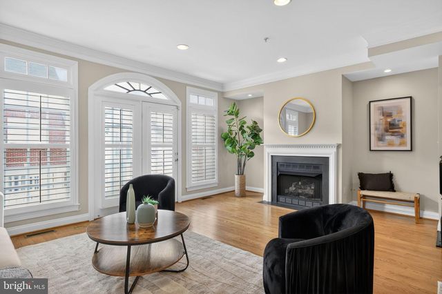 1220 ROUNDHOUSE LN, Alexandria, VA 22314