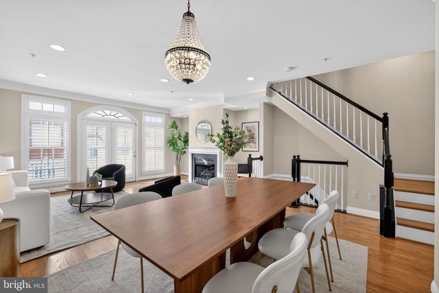 1220 ROUNDHOUSE LN, Alexandria, VA 22314