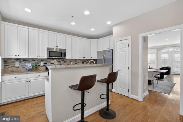 1220 ROUNDHOUSE LN, Alexandria, VA 22314