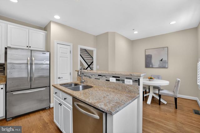 1220 ROUNDHOUSE LN, Alexandria, VA 22314